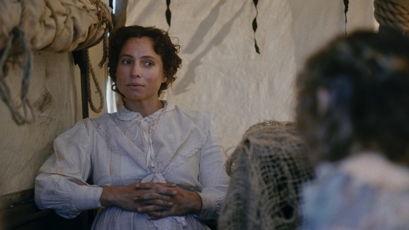 trix vivier in the trek film